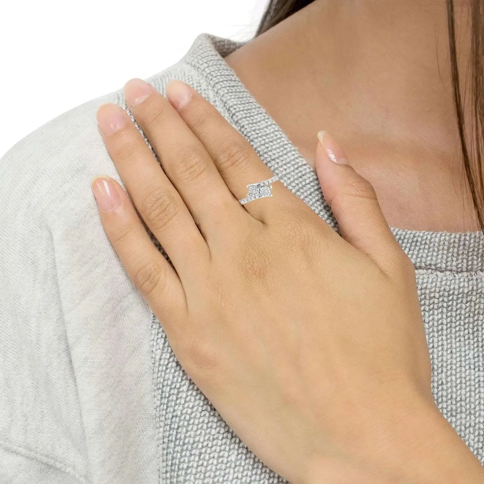 10K White Gold Elegant Dual-Stone Round Diamond Engagement Ring - Size 6.5, .25 Cttw