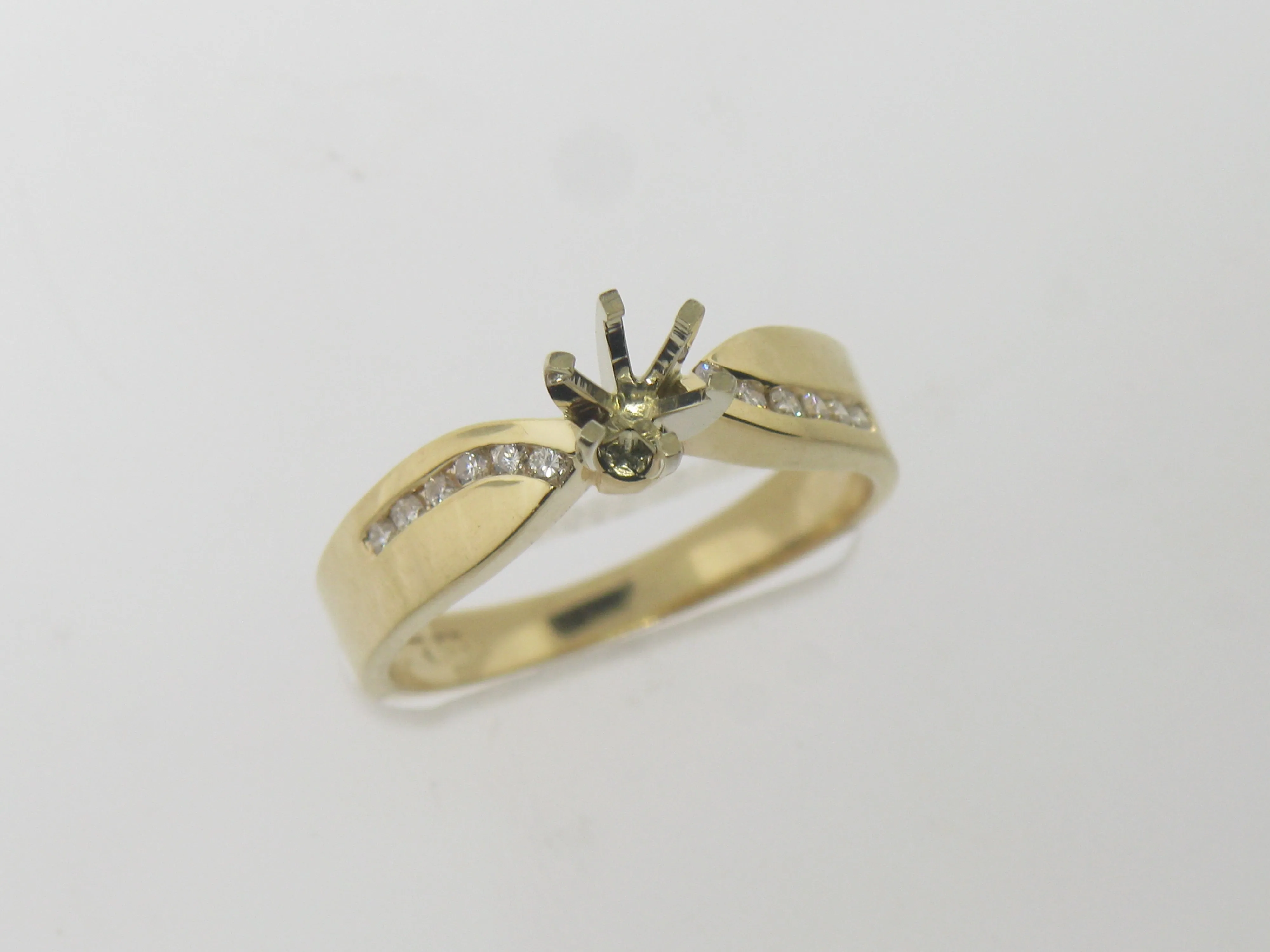 14K Yellow Gold Diamond Engagement Ring Semi-Mounting (Brand New Jewelry)