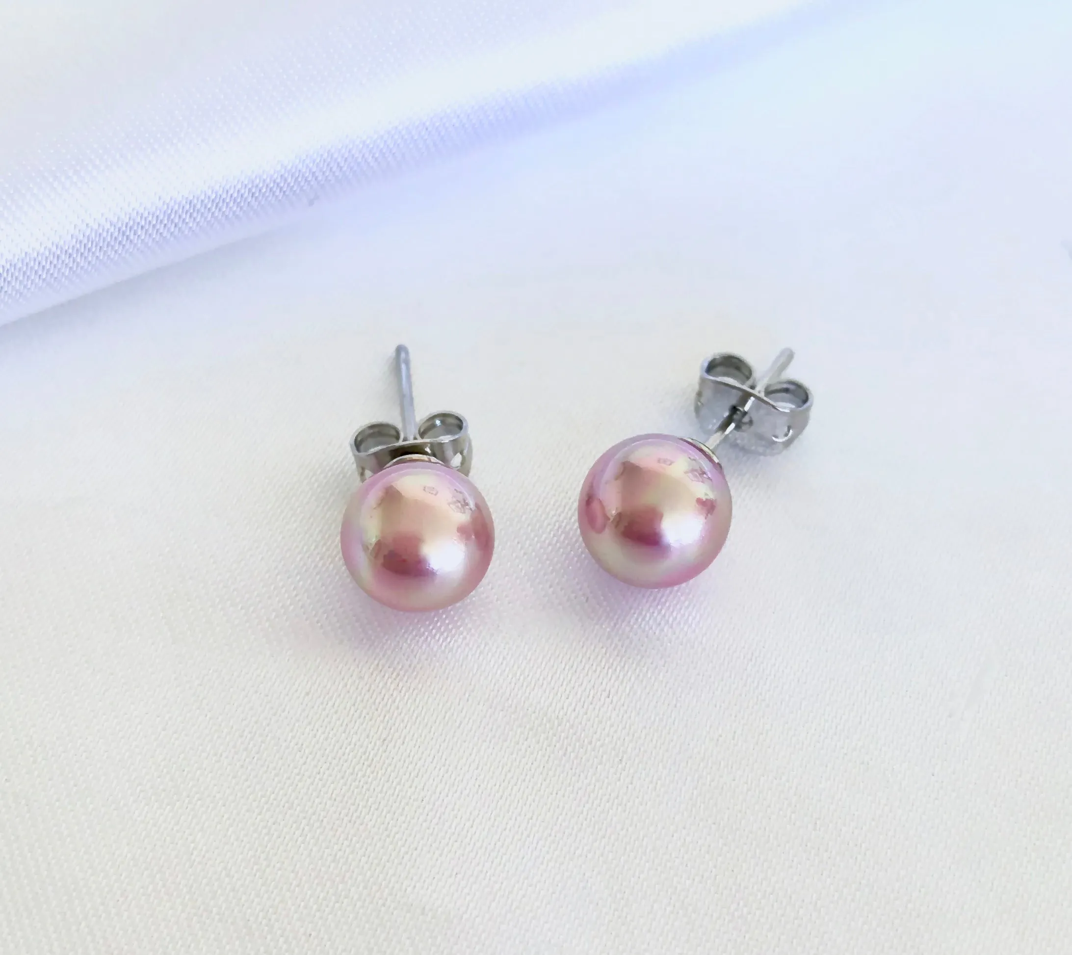 8mm Mother of Pearl Earrings