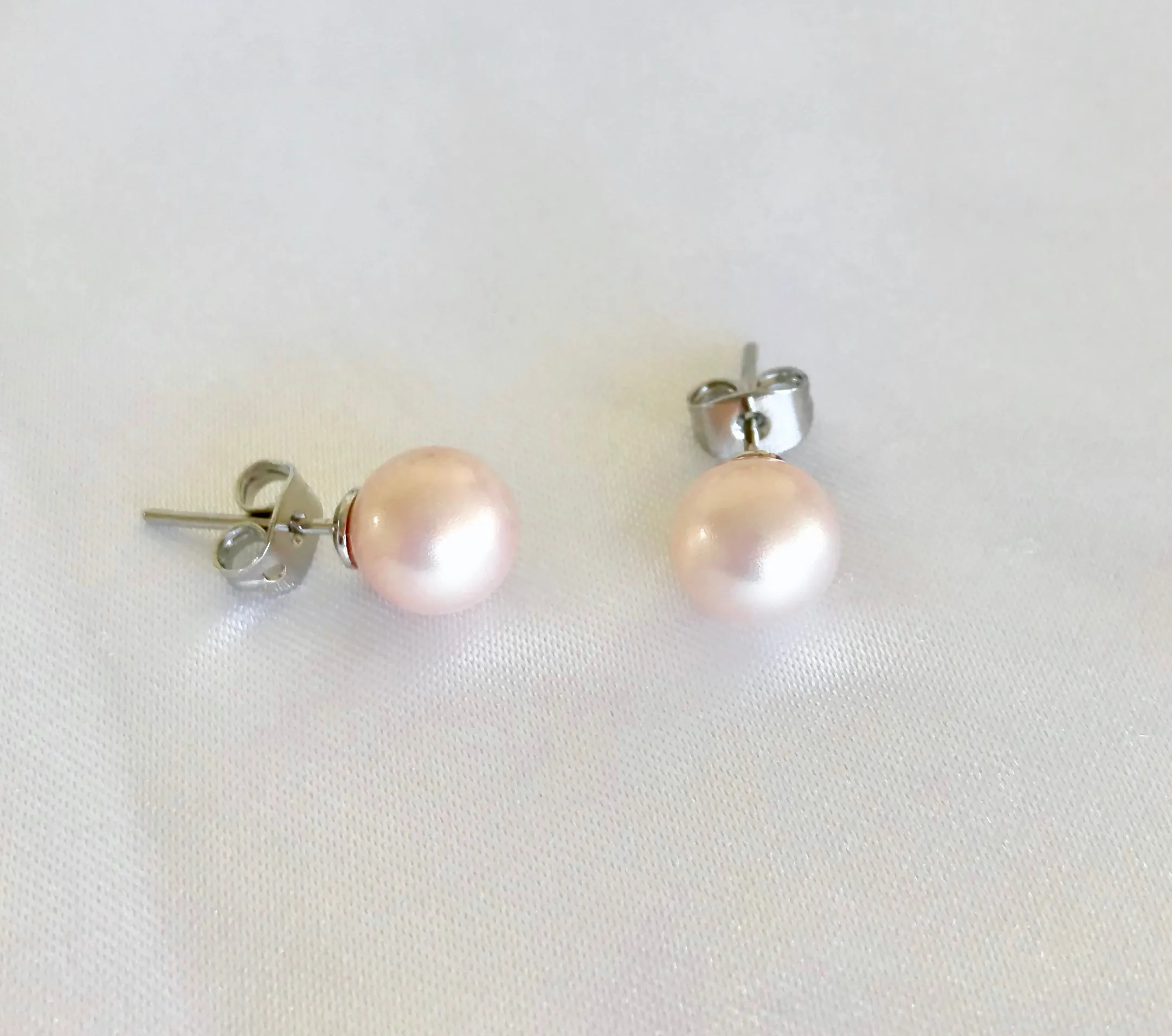 8mm Mother of Pearl Earrings
