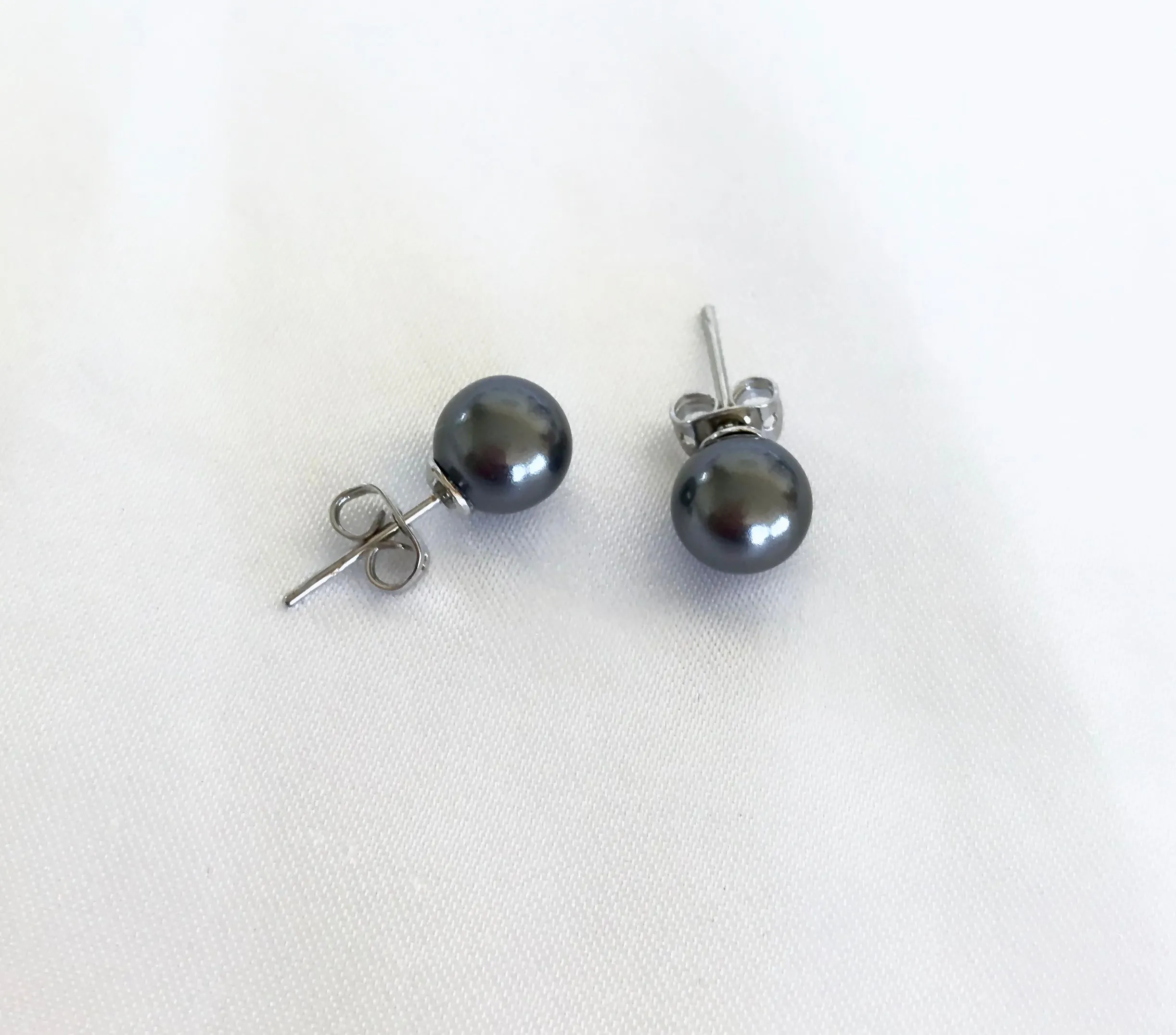 8mm Mother of Pearl Earrings