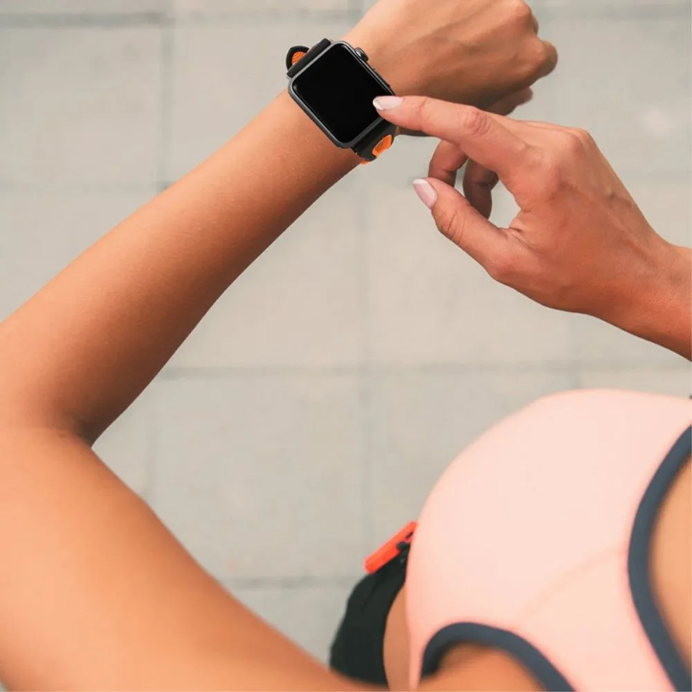 Apple Watch (41mm) sports bi-color silicone watch strap - Black / Orange