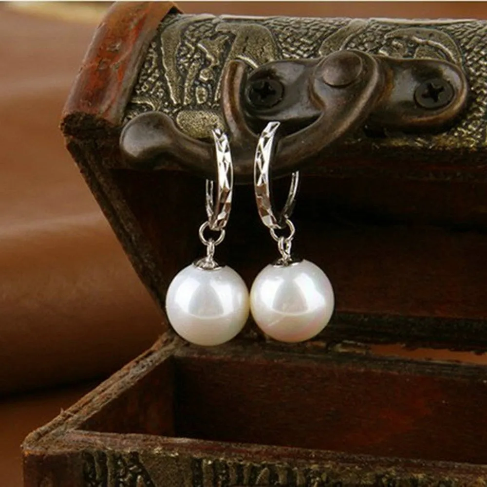 Circle Earrings Freshwater Pearl and Silver Plated Hook Earrings Fashion Korean Cute Sweet Pearl Earring For Ladies