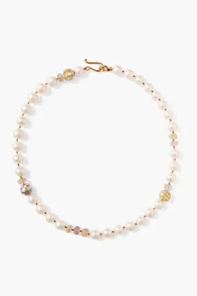 Crest Necklace White Pearl Mix