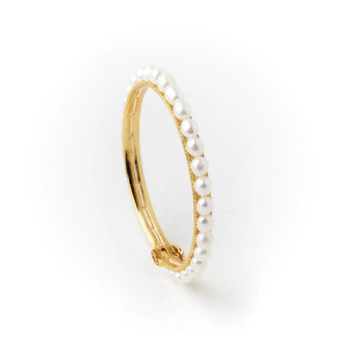Elegant and classy Pearl Bangle