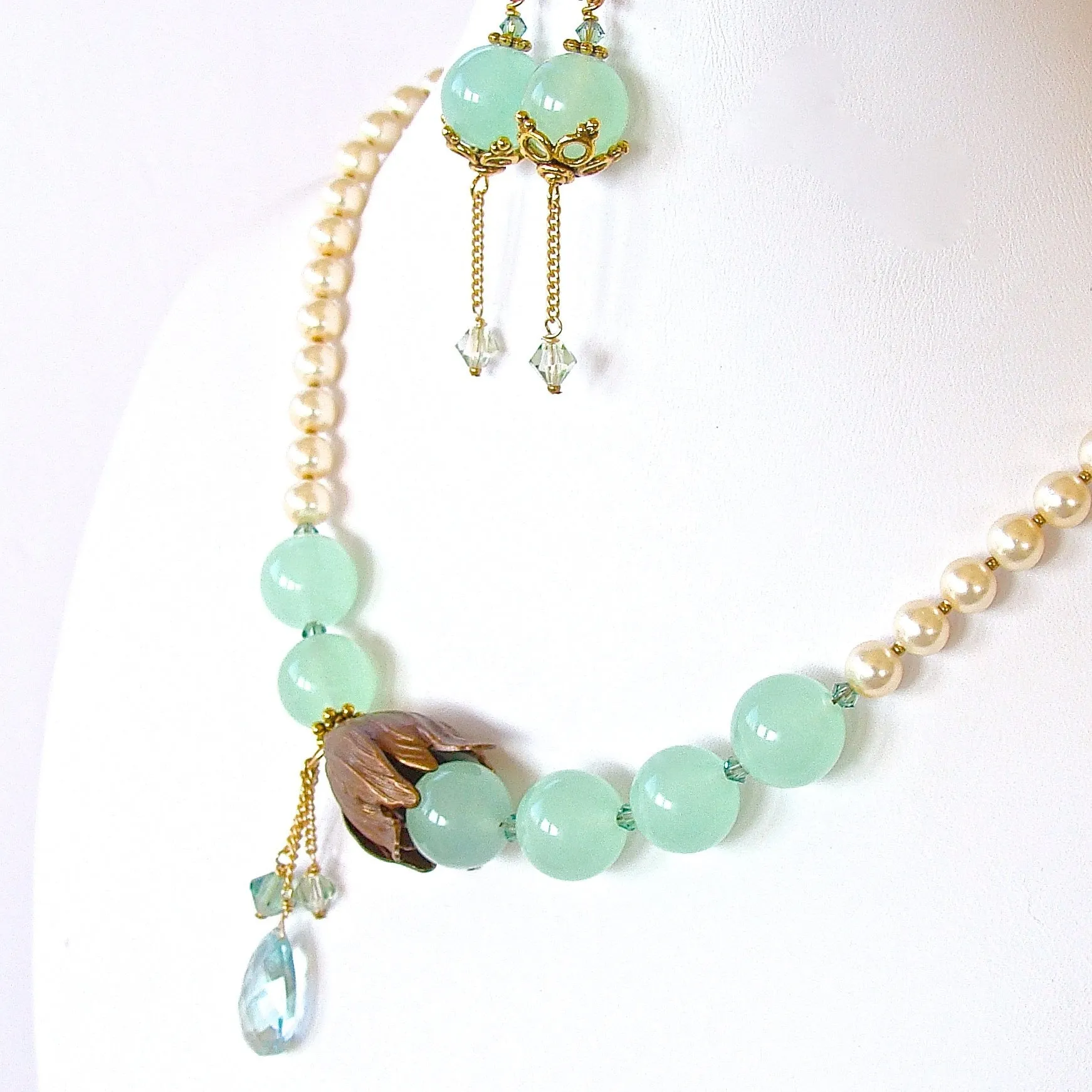 Elsa: Green Chalcedony Necklace Set