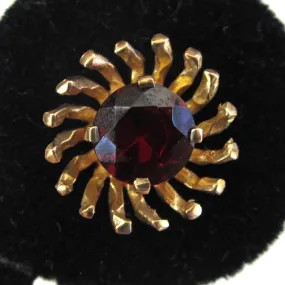 English 9K Yellow Gold Garnet Earrings