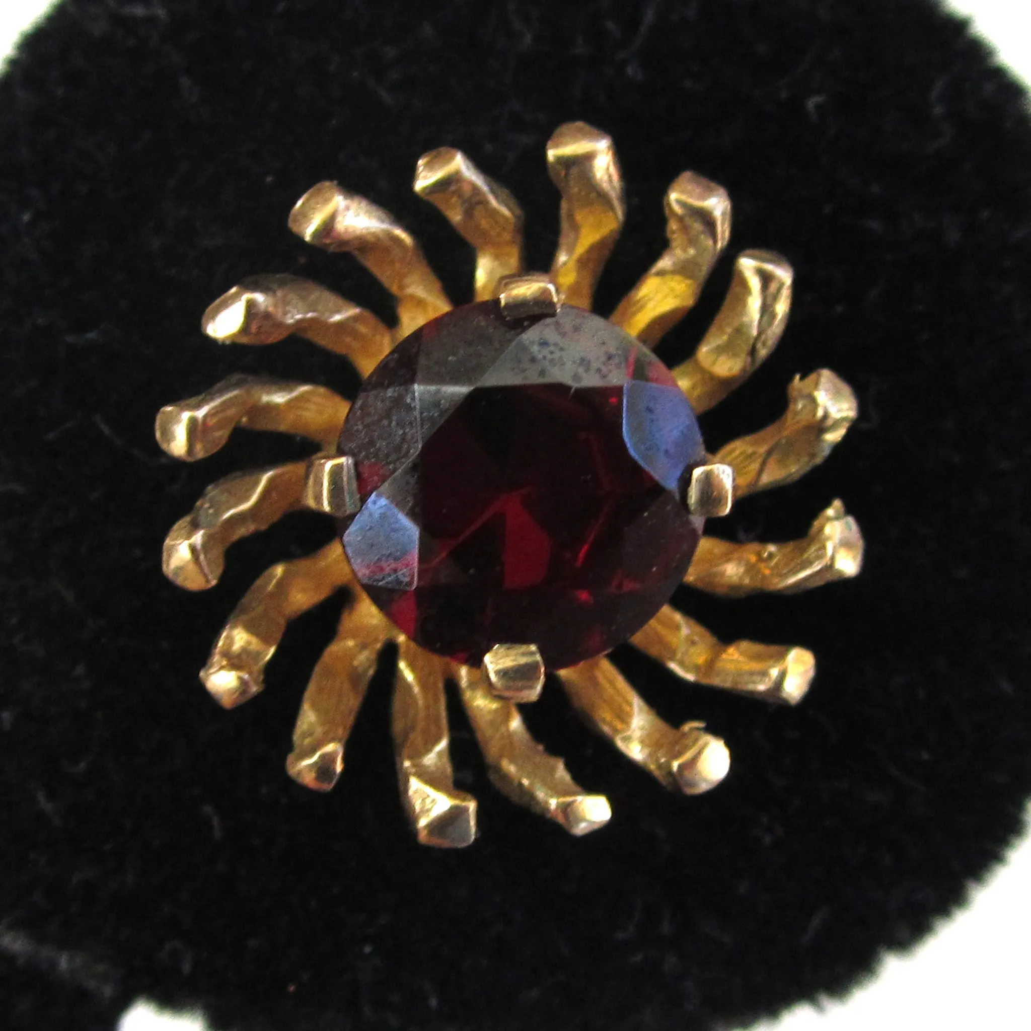 English 9K Yellow Gold Garnet Earrings