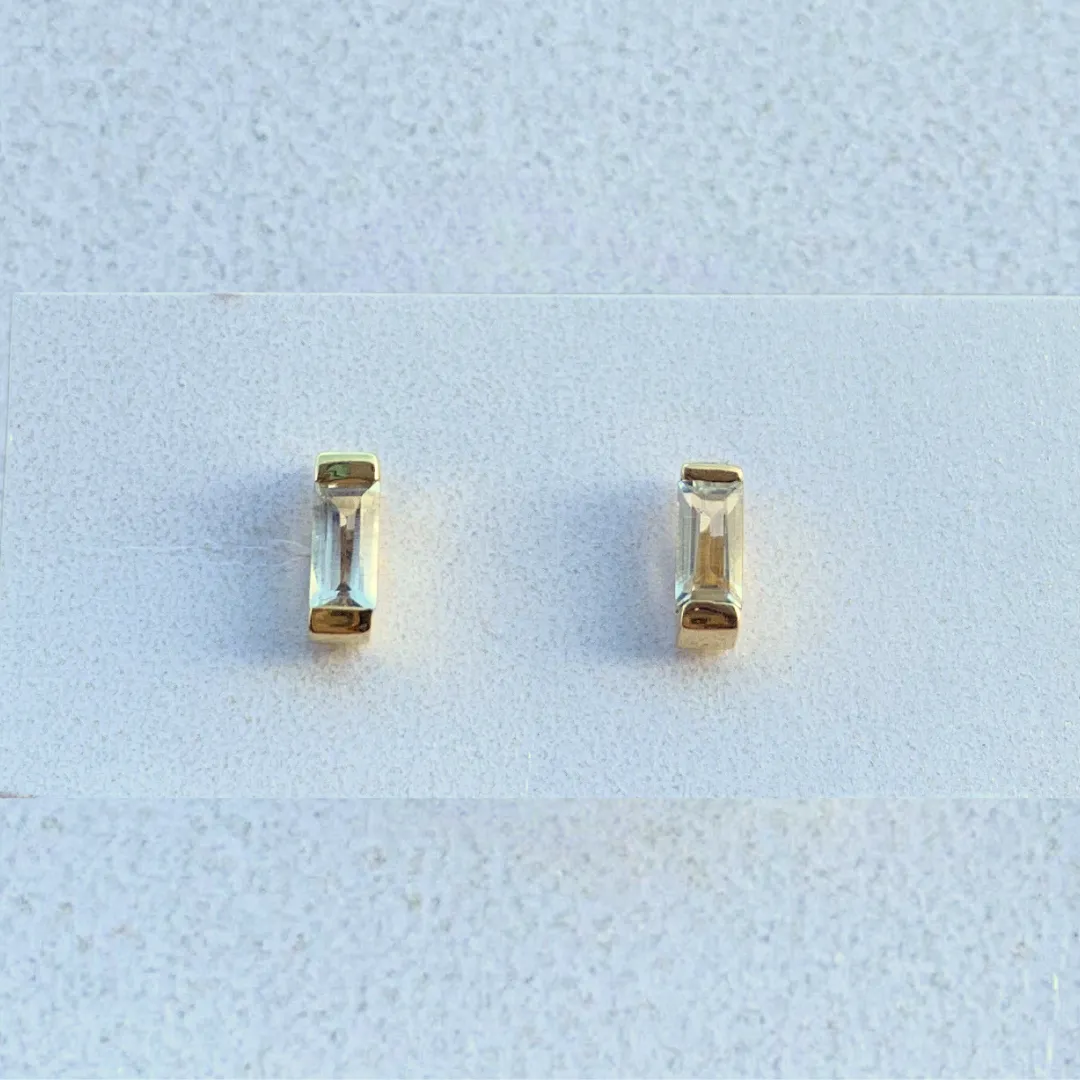 Gold Baguette Stone Stud Earrings: Clear Quartz