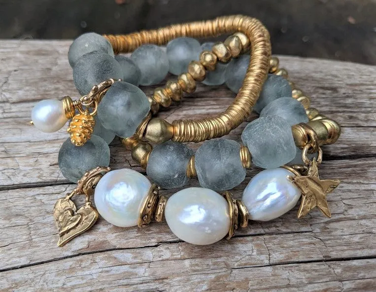 Gray Sea Glass Elastic Bracelet with Pine Cone Charm