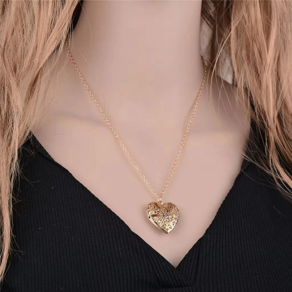 Heart-Shaped Openable Locket Pendant Necklace for Men and Women - Elegant Fashion Jewelry Gift