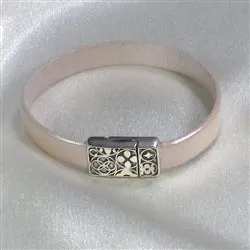 Leather Bracelet for a Woman Creamy White