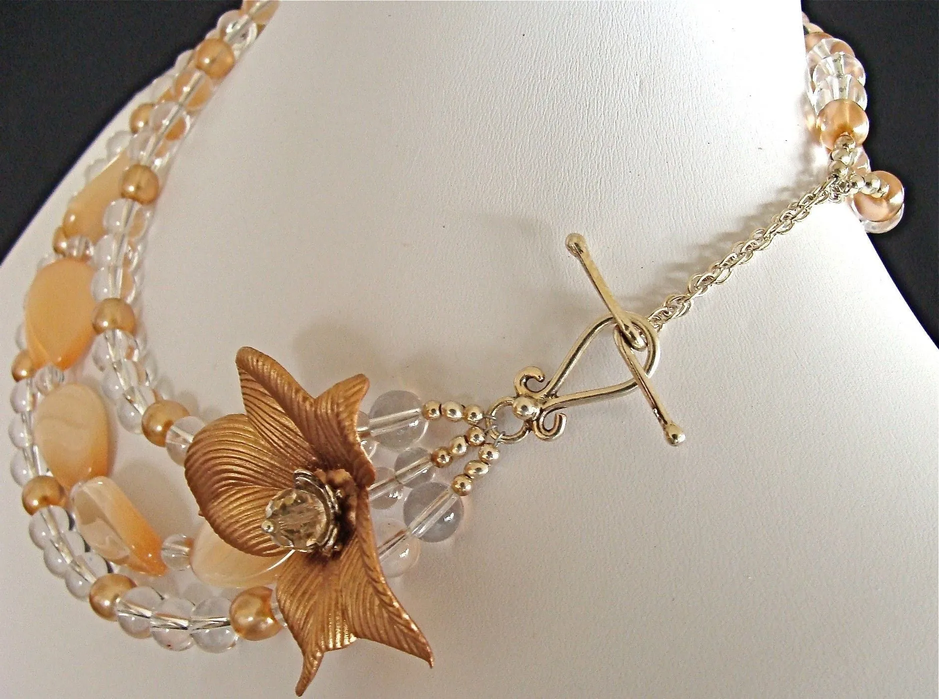Romance: 16" Apricot Collar Necklace with Rock Crystal