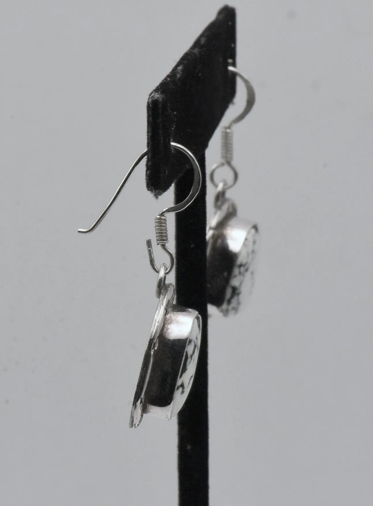 Secatero - Vintage Howlite Sterling Silver Dangle Earrings