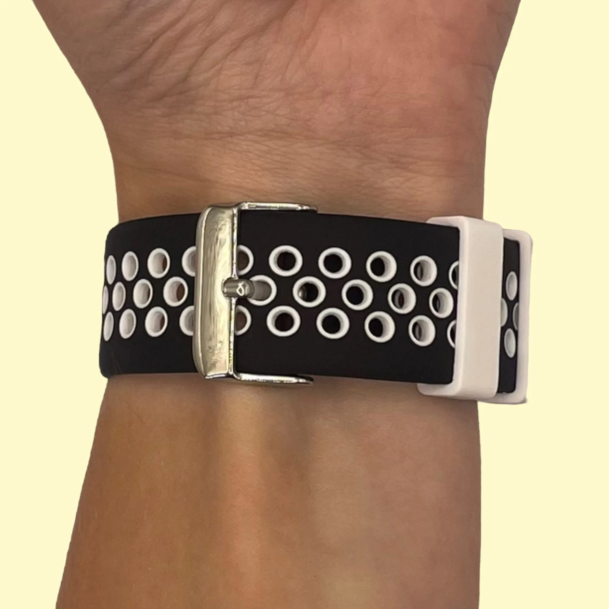 Silicone Sports Straps Compatible with the Fossil 18mm Range