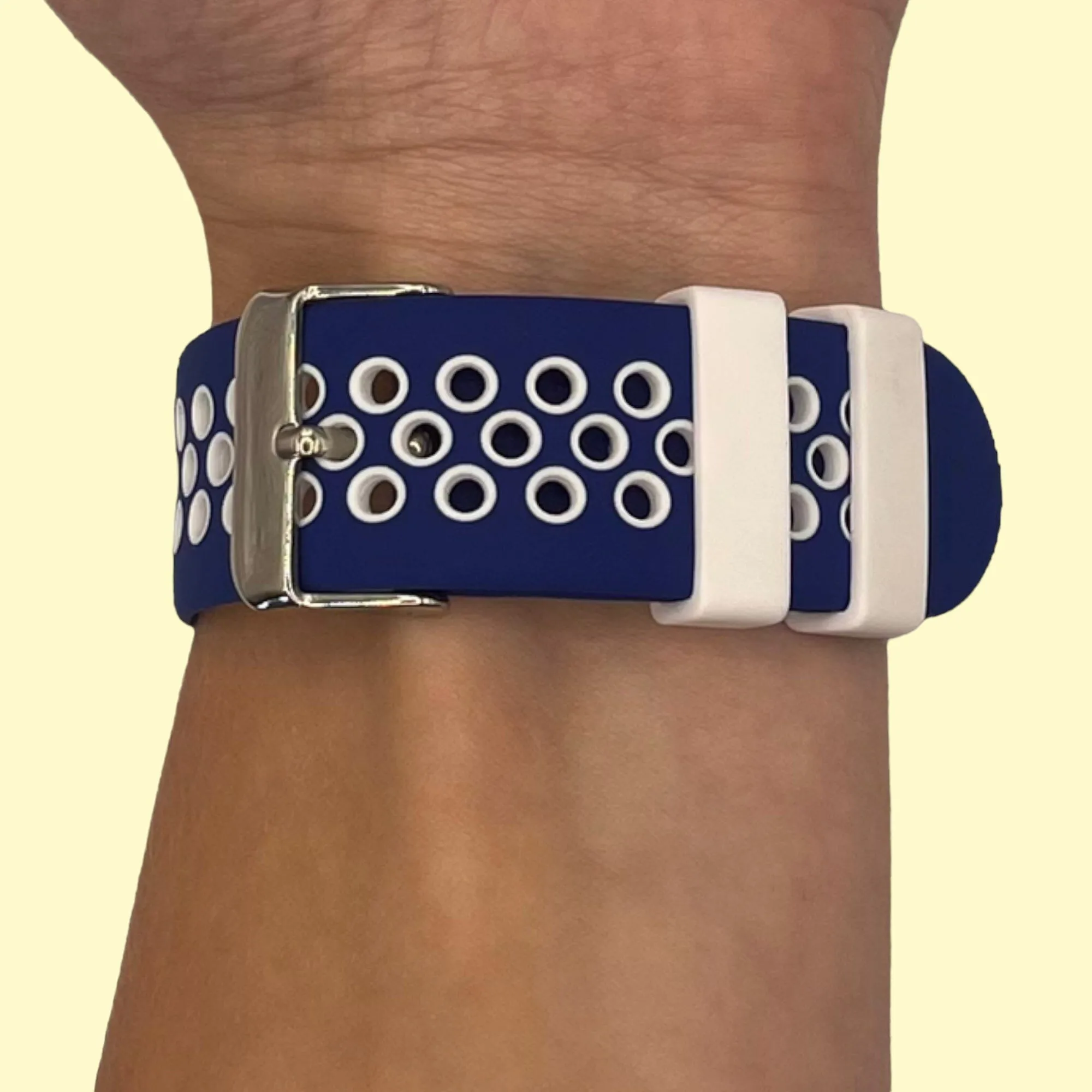 Silicone Sports Straps Compatible with the Fossil 18mm Range