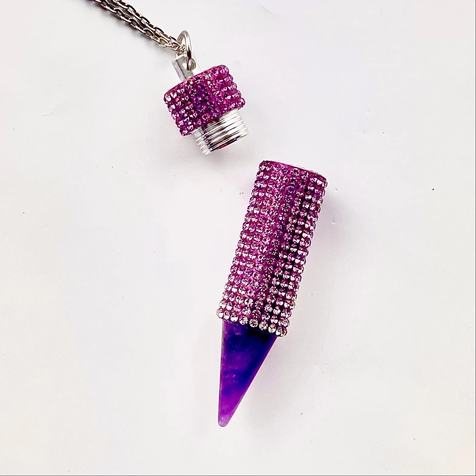 Snuff Vial With Spoon Pendant