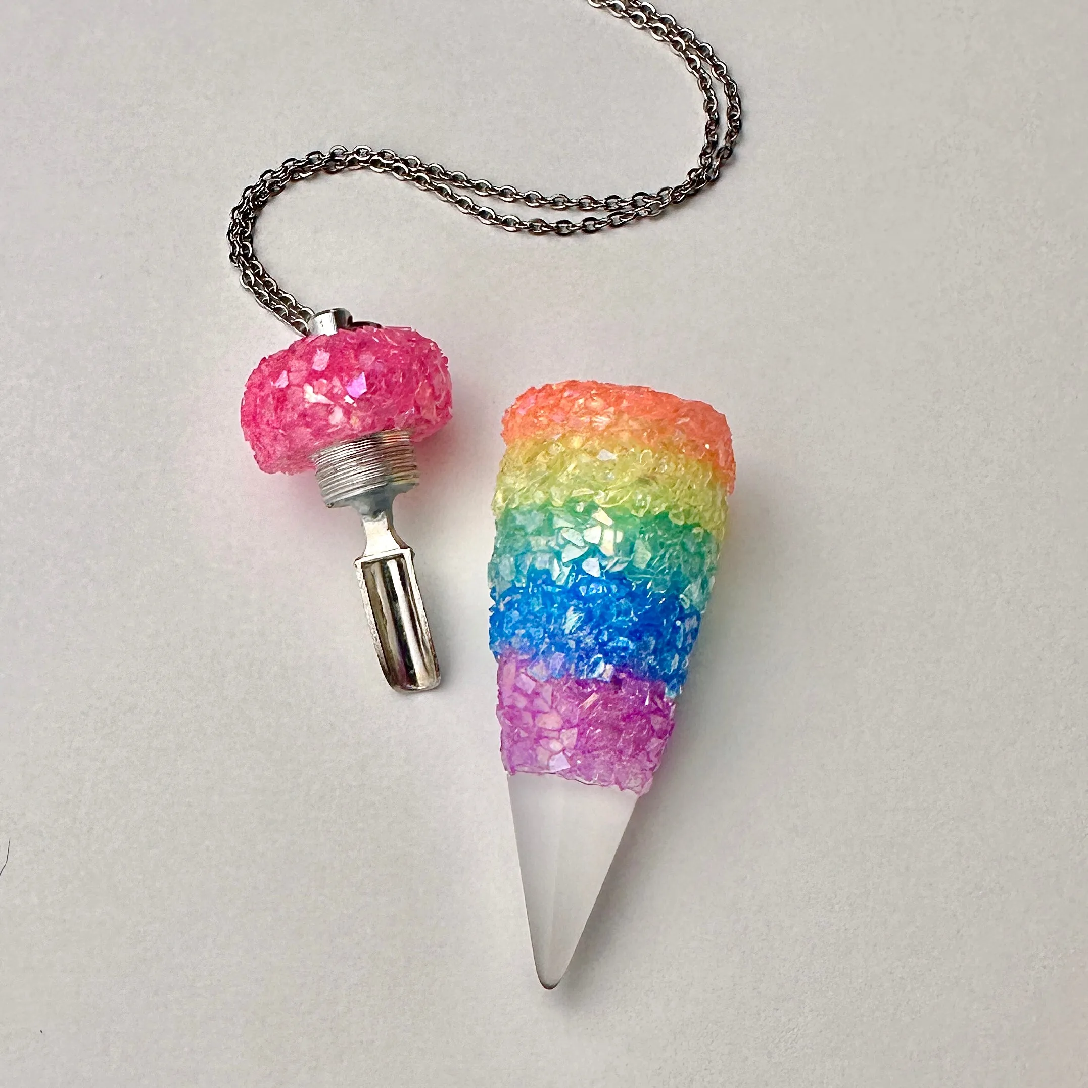 Snuff Vial With Spoon Pendant