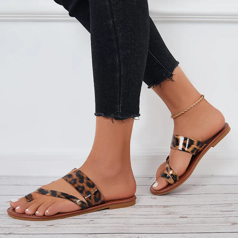 Sohiwoo Women Toe Ring Leopard Wide Slide Sandals Flat Beach Slippers