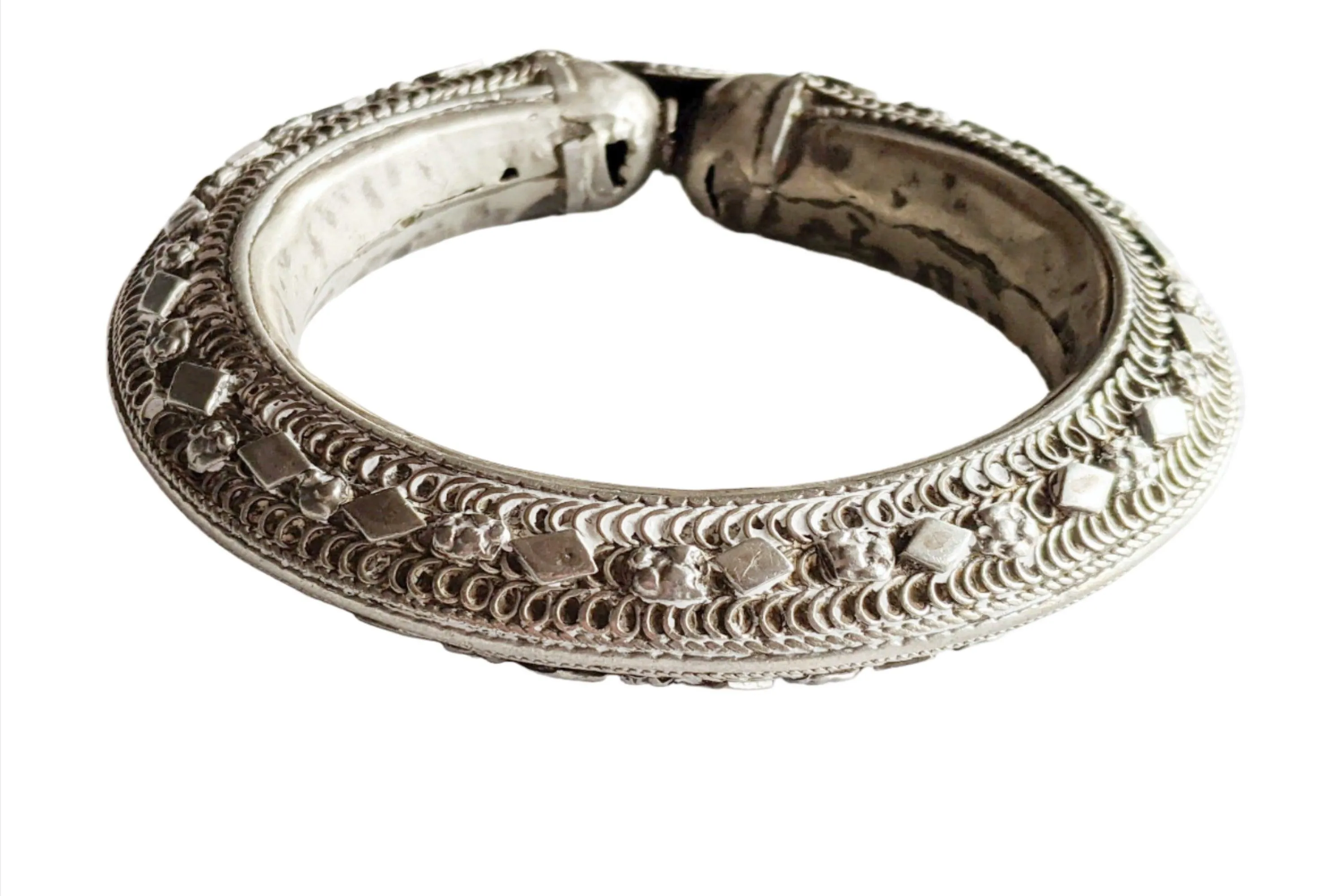 Vintage Bedouin Yemeni Bangle