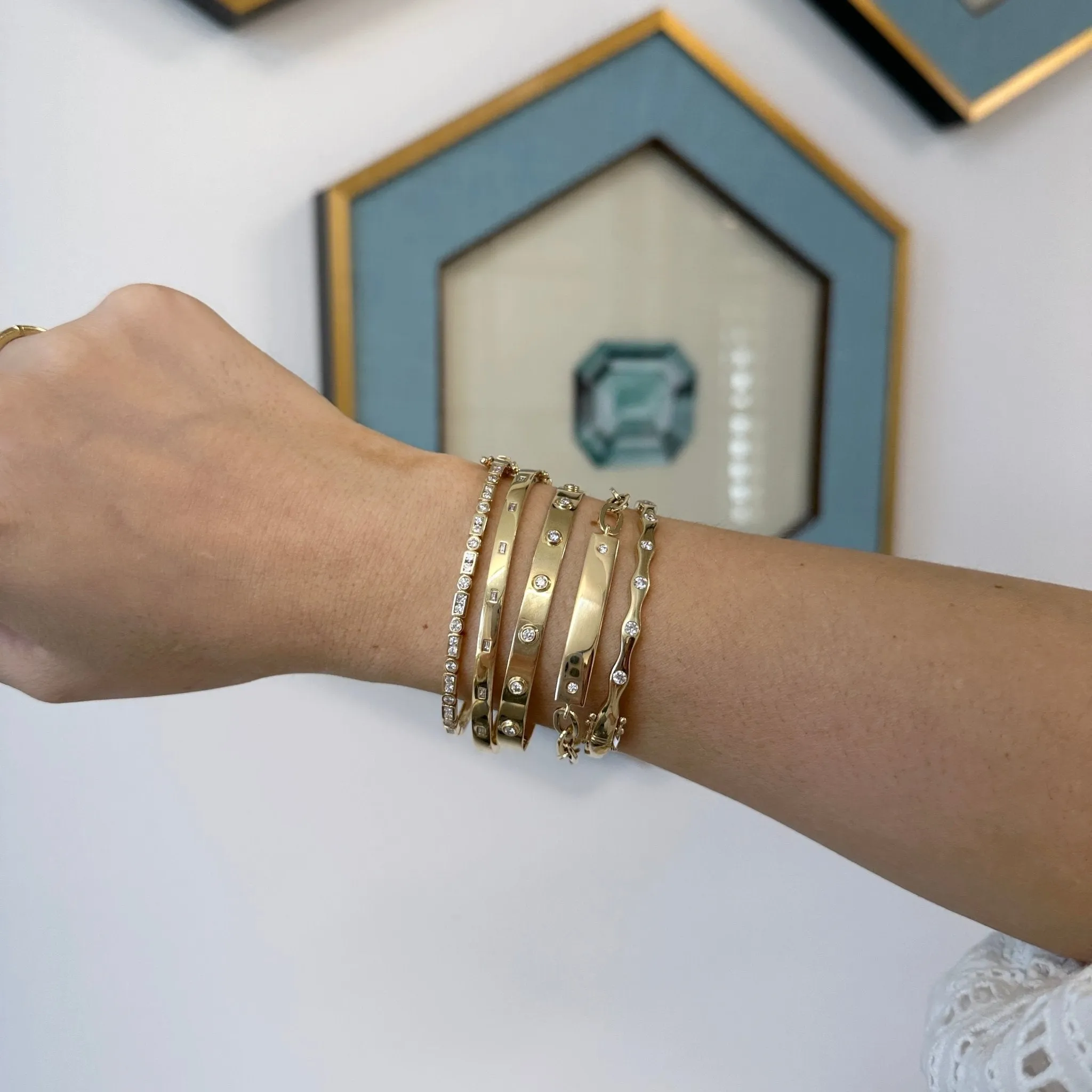 Wavy Diamond Inlay Bangle